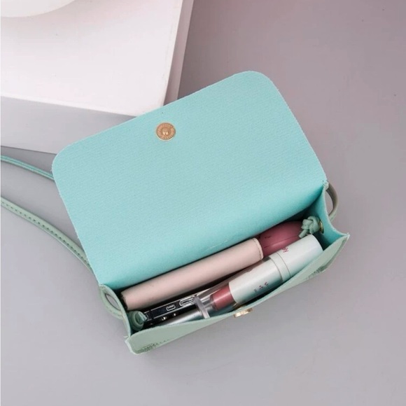 ⚠️Clearance Mint Green Square Crossbody Bag - Picture 2 of 5